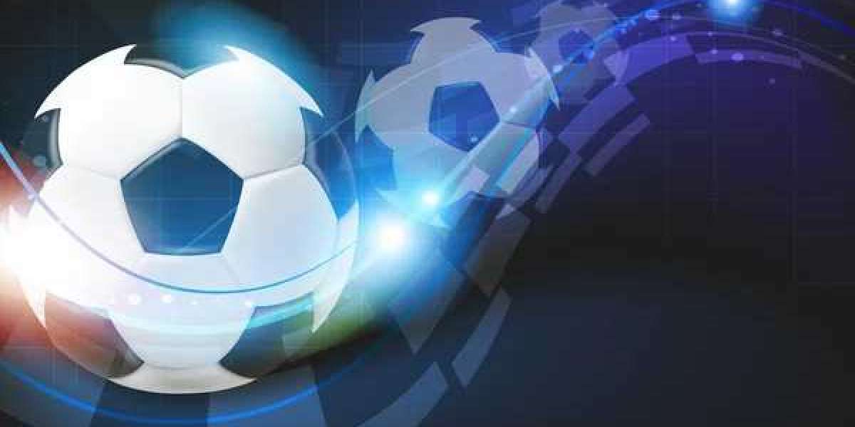 Unbeatable Betting Strategies from Football Masters