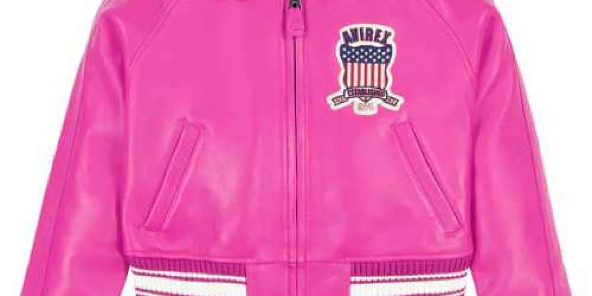 Legacy Meets Street: The Fresh Look of the New Avirex Hoodie
