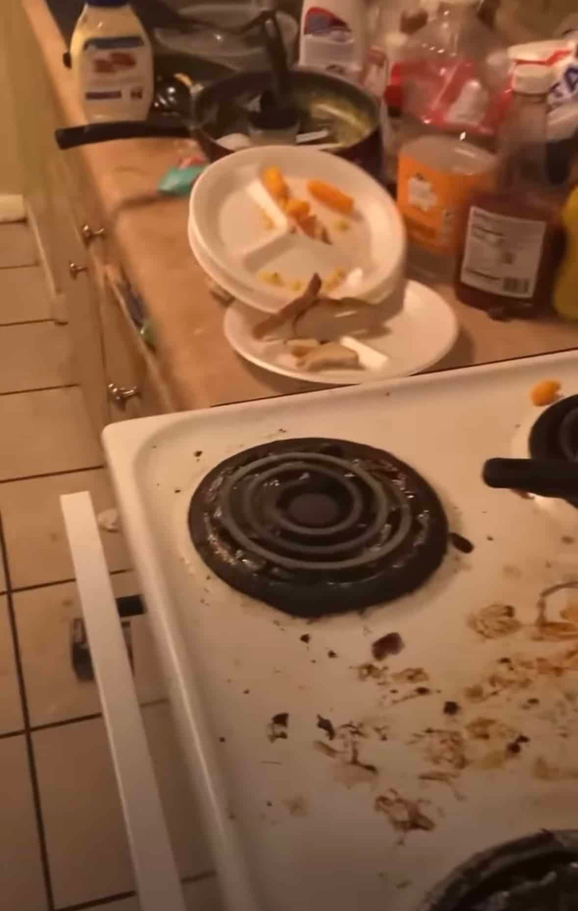 North Carolina Man Puts His Baby Mama's Nasty House ON Blast!